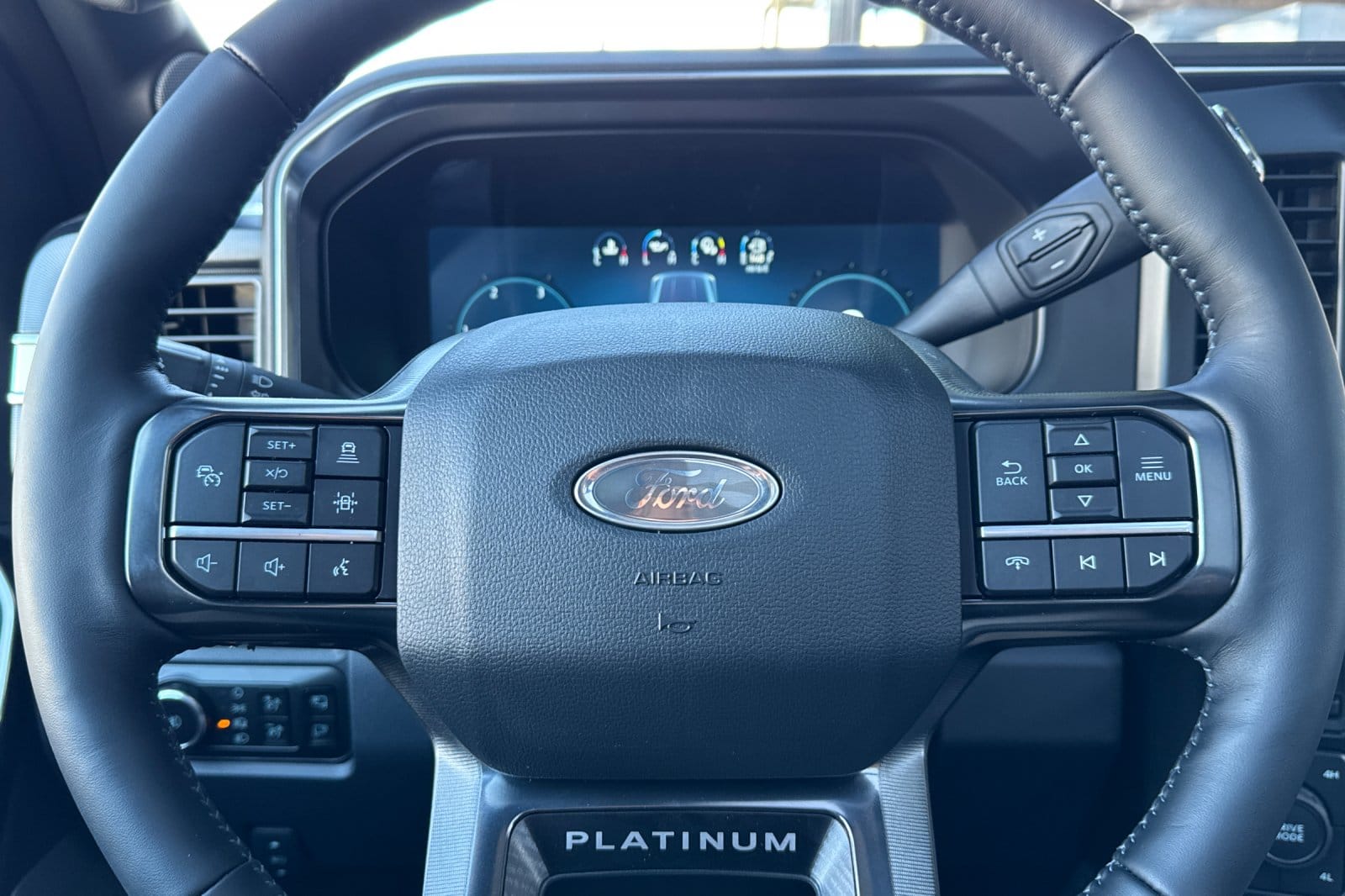 2025 Ford F-250 Super Duty Platinum - Photo 19