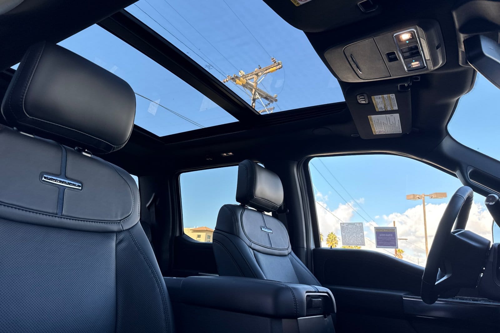 2025 Ford F-250 Super Duty Platinum - Photo 12