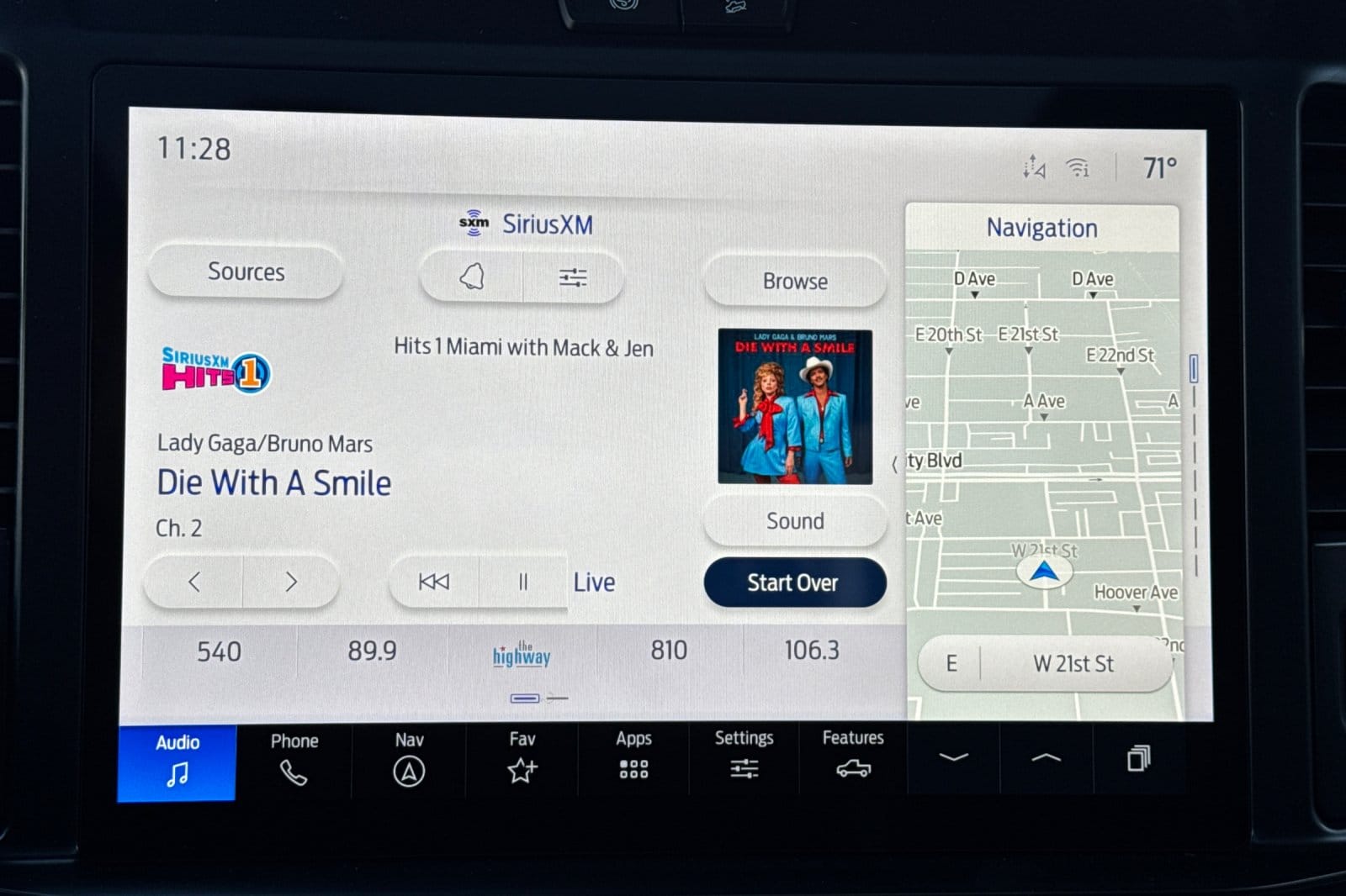 2025 Ford F-250 Super Duty Platinum - Photo 13