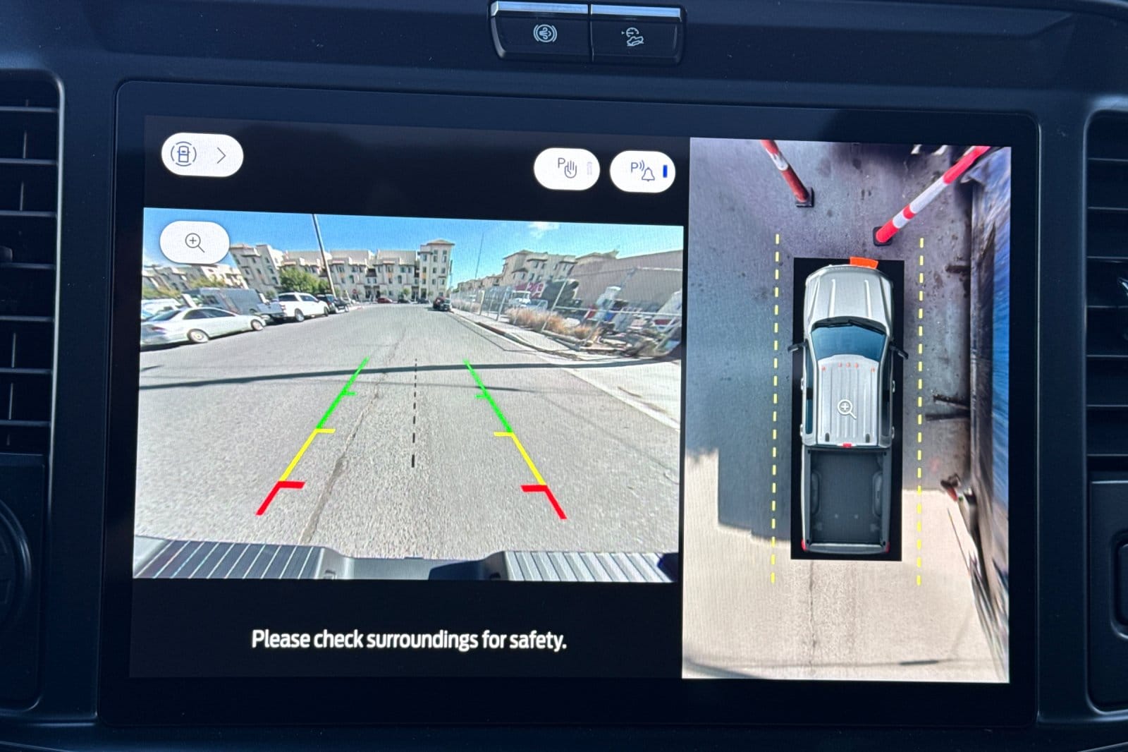 2025 Ford F-250 Super Duty Platinum - Photo 15