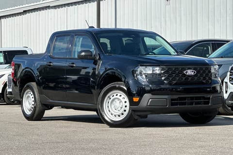 1 image of 2025 Ford Maverick XL