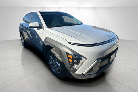 1 image of 2025 Hyundai Kona SE