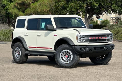 1 imagen de 2026 Ford Bronco Outer Banks