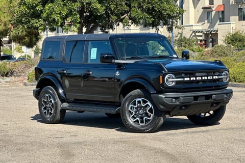 1 imagen de 2026 Ford Bronco Outer Banks