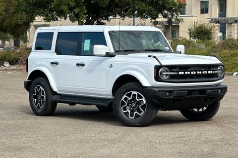 1 image of 2026 Ford Bronco Outer Banks