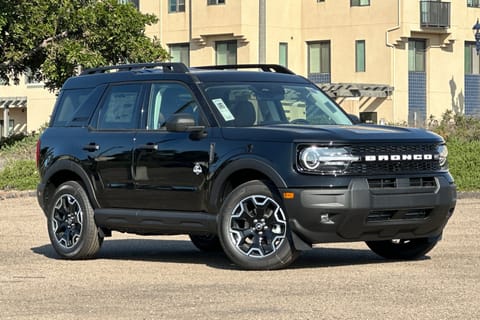 1 imagen de 2026 Ford Bronco Sport Outer Banks