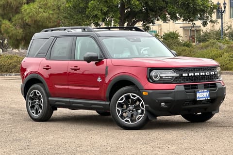 1 imagen de 2026 Ford Bronco Sport Outer Banks