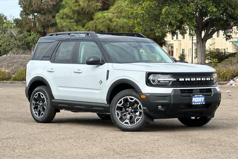 1 imagen de 2026 Ford Bronco Sport Outer Banks