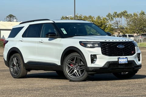 1 imagen de 2026 Ford Explorer ST