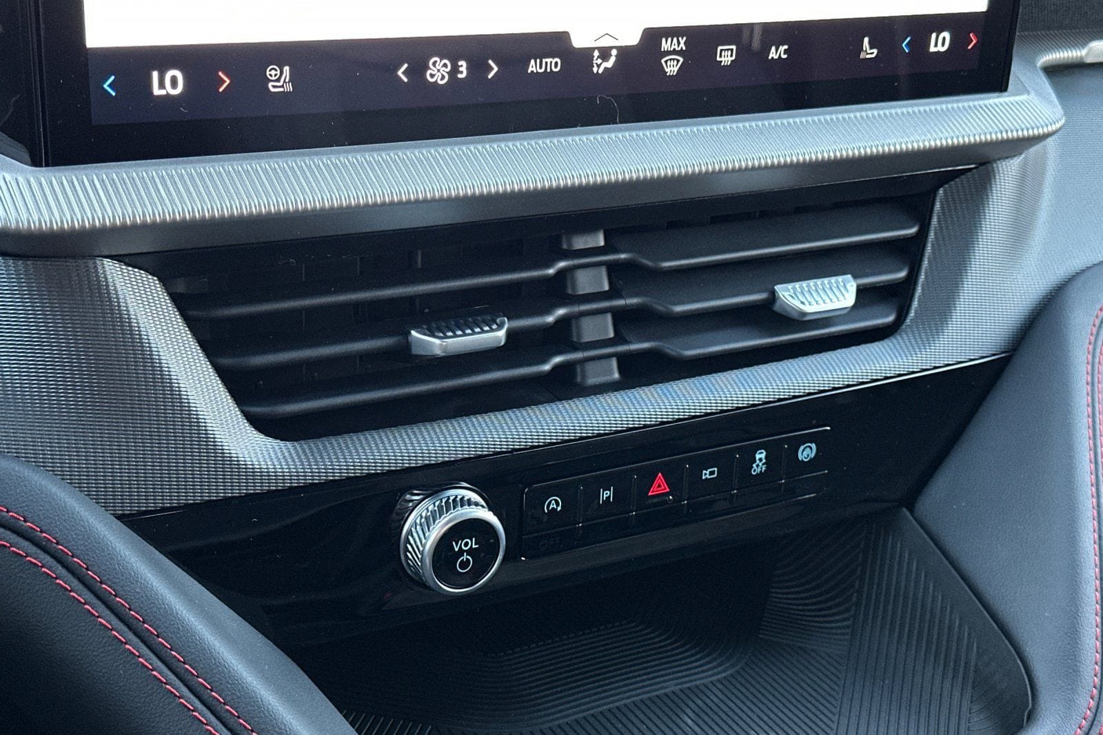 2026 Ford Explorer ST-Line - Photo 17
