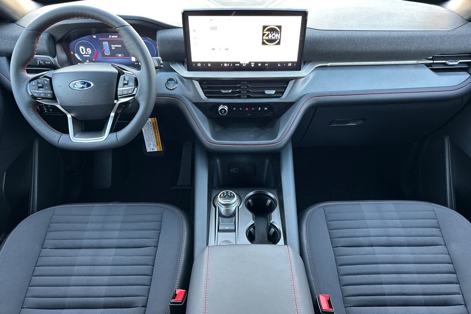 2026 Ford Explorer ST-Line - Photo 9