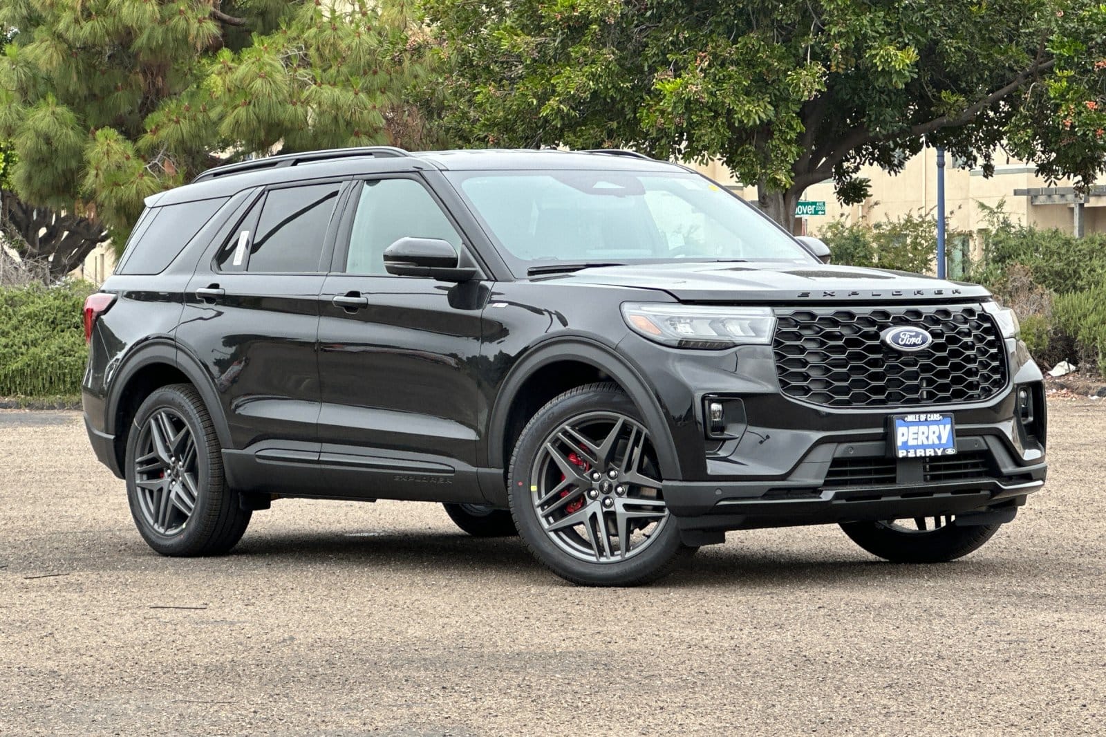2026 Ford Explorer ST-LINE RWD's photo
