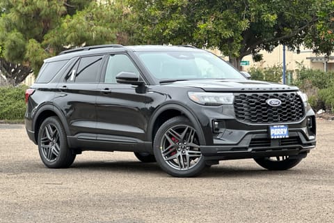 1 imagen de 2026 Ford Explorer ST-Line