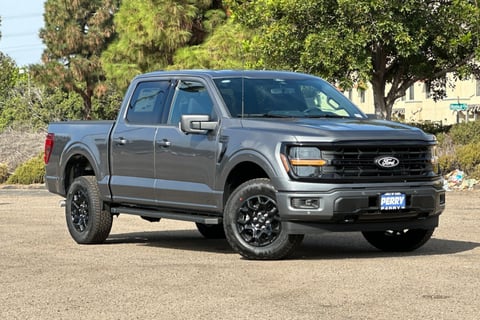 1 imagen de 2026 Ford F-150 XLT