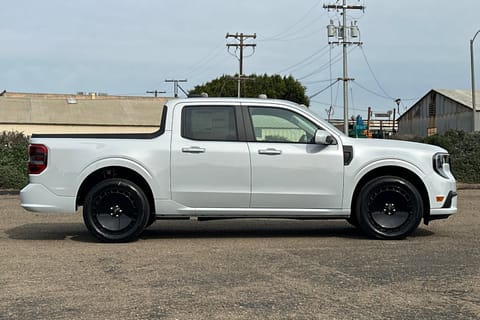 2026 Ford Maverick Lobo Standard