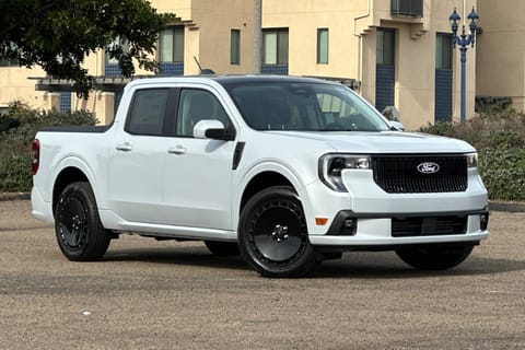 1 image of 2026 Ford Maverick Lobo Standard