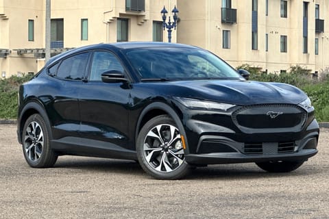 1 imagen de 2026 Ford Mustang Mach-E Select