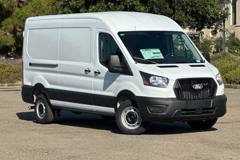 1 imagen de 2026 Ford Transit-250 Base