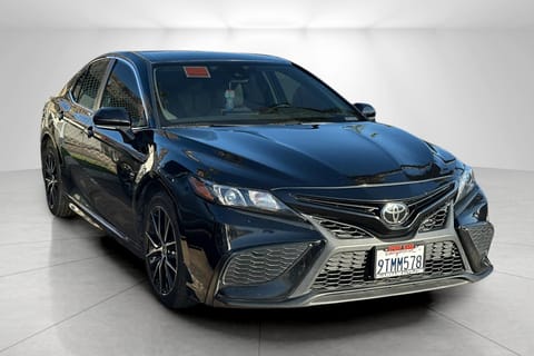 1 image of 2022 Toyota Camry SE