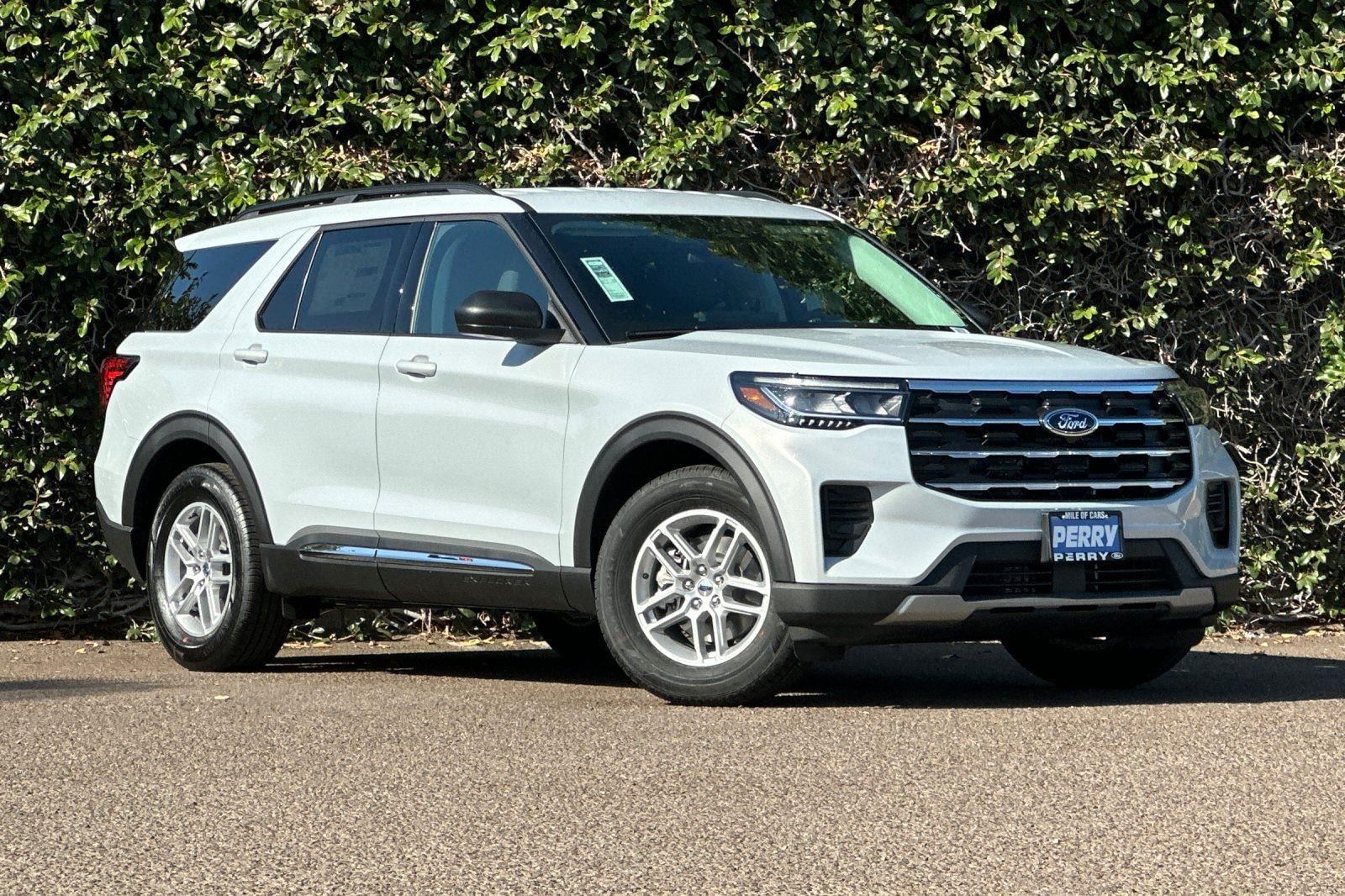 2025 Ford Explorer Active's photo