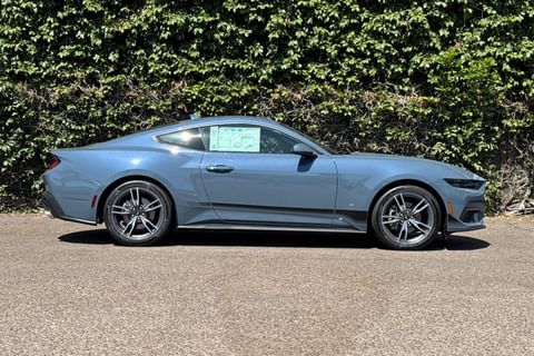 2025 Ford Mustang EcoBoost