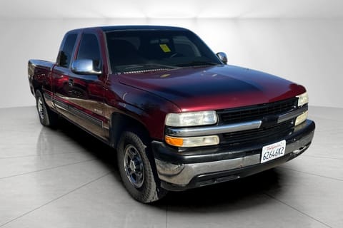 1 image of 2002 Chevrolet Silverado 1500 LS