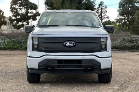 2025 Ford F-150 Lightning Flash