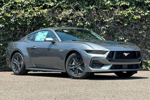 1 imagen de 2025 Ford Mustang GT
