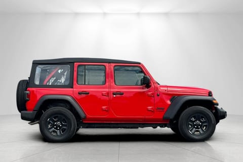2022 Jeep Wrangler Unlimited Sport