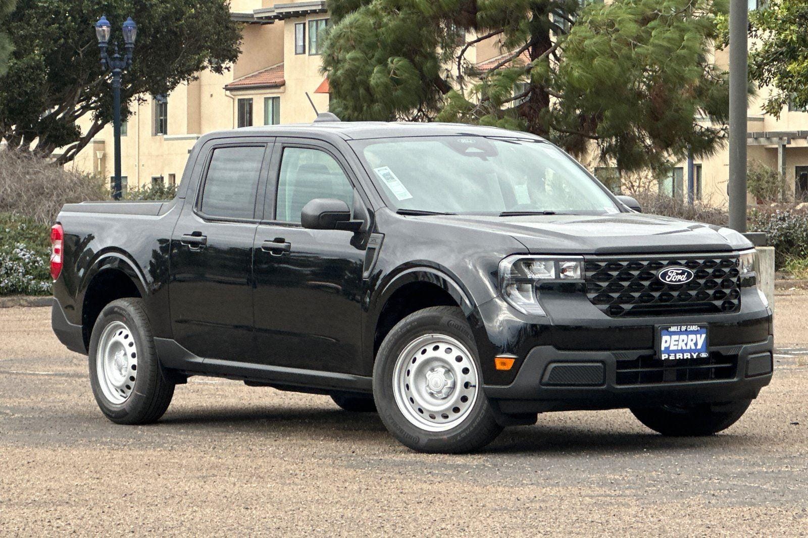 2026 Ford Maverick XL's photo