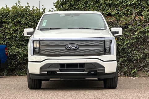 2025 Ford F-150 Lightning LARIAT