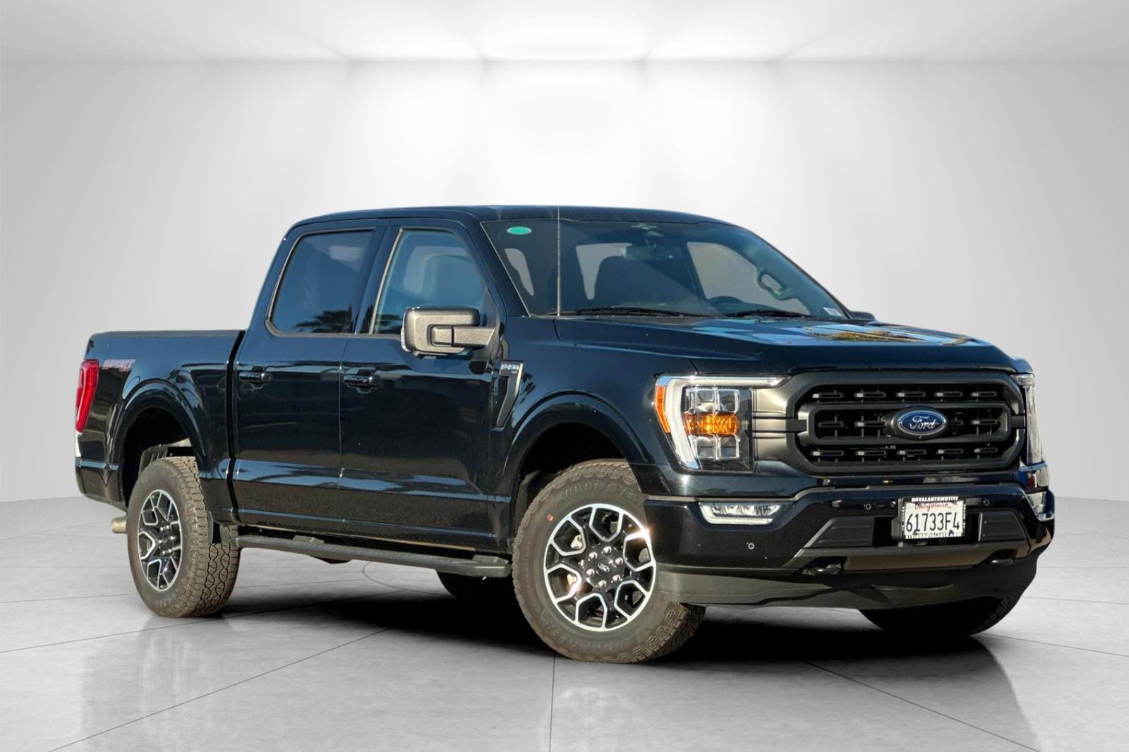 2023 Ford F-150 XLT's photo