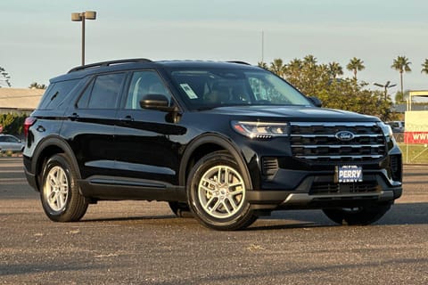 1 imagen de 2026 Ford Explorer Active