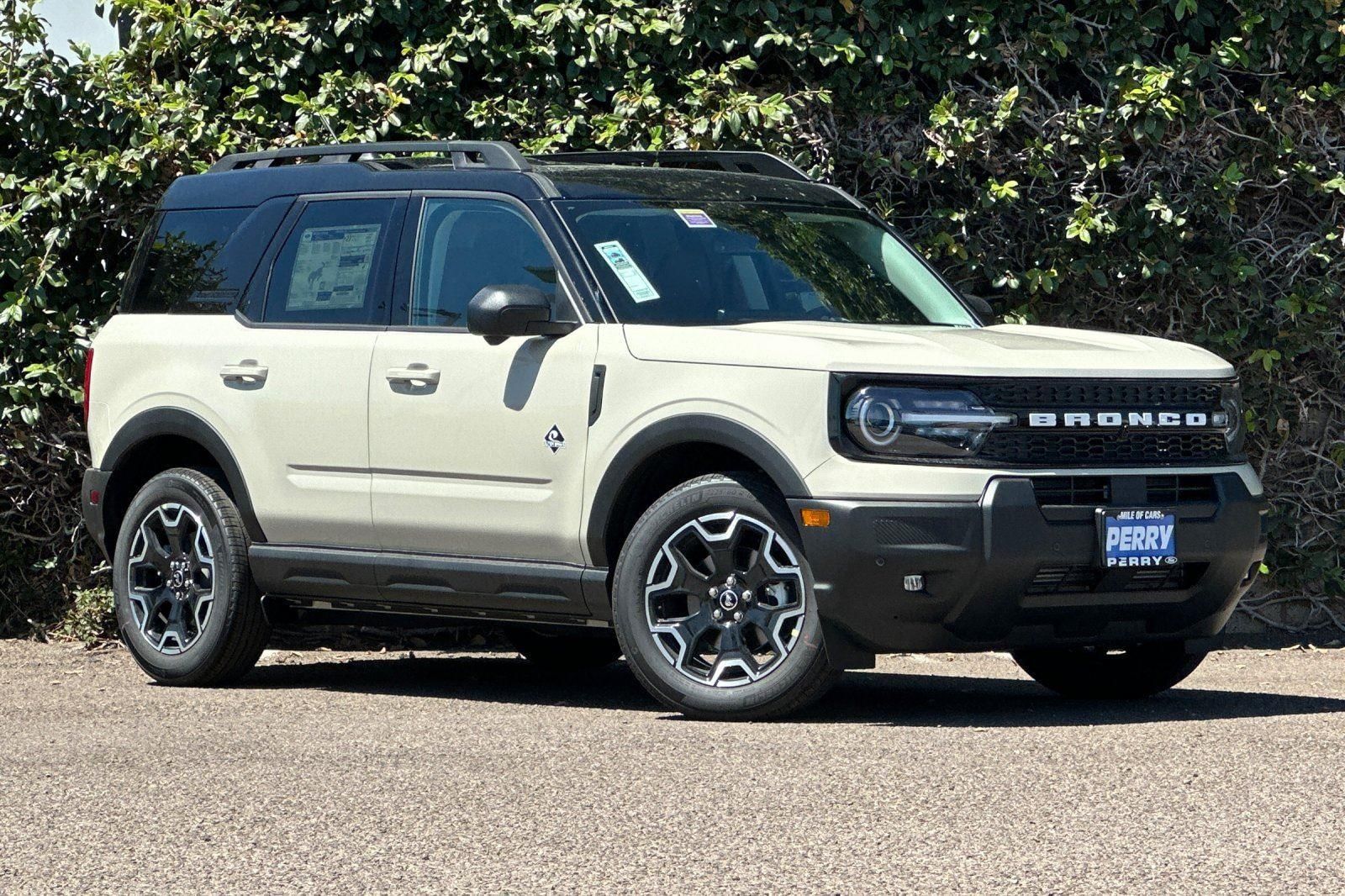 2025 Ford Bronco Sport Outer Banks's photo