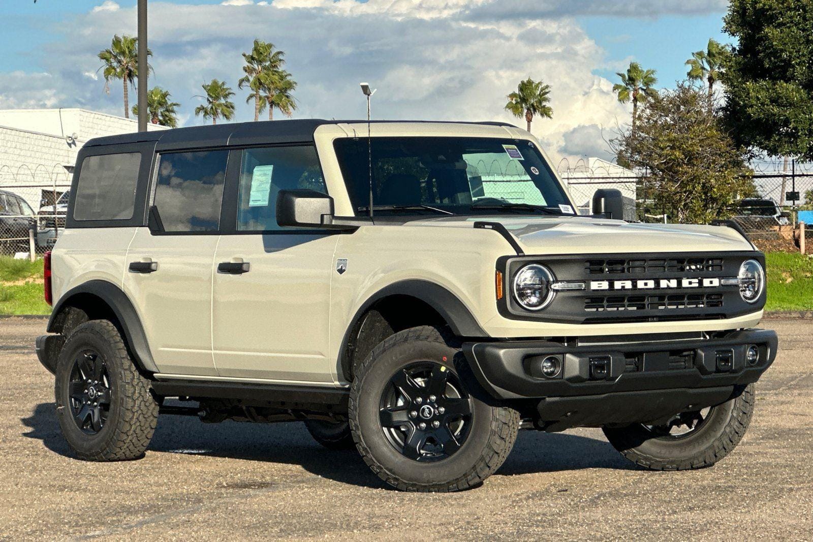 2025 Ford Bronco Big Bend's photo