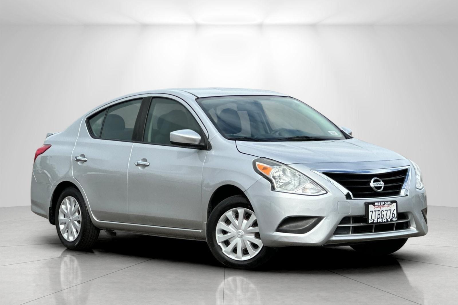 2016 Nissan Versa Sedan SV