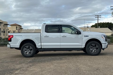 2025 Ford F-150 Lightning Flash