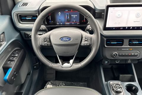 2025 Ford Maverick Lobo