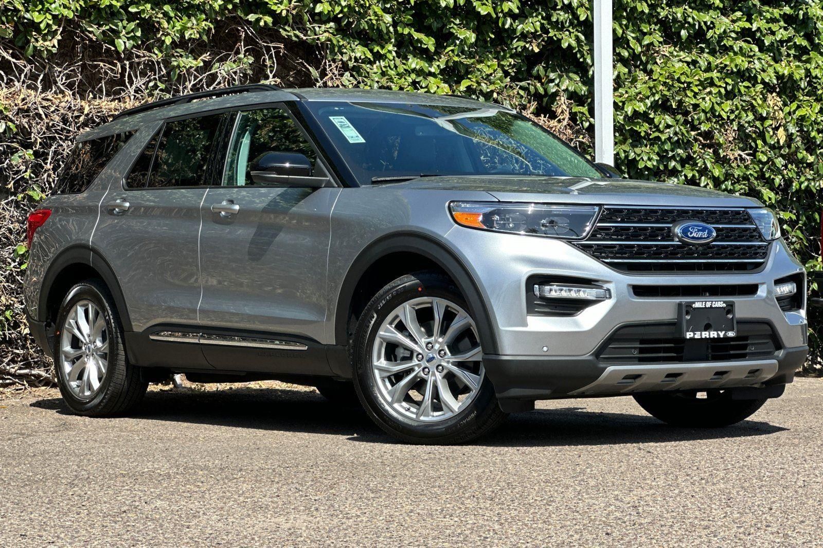 2024 Ford Explorer XLT's photo