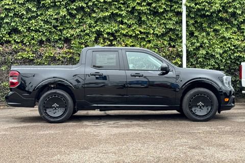 2025 Ford Maverick Lobo