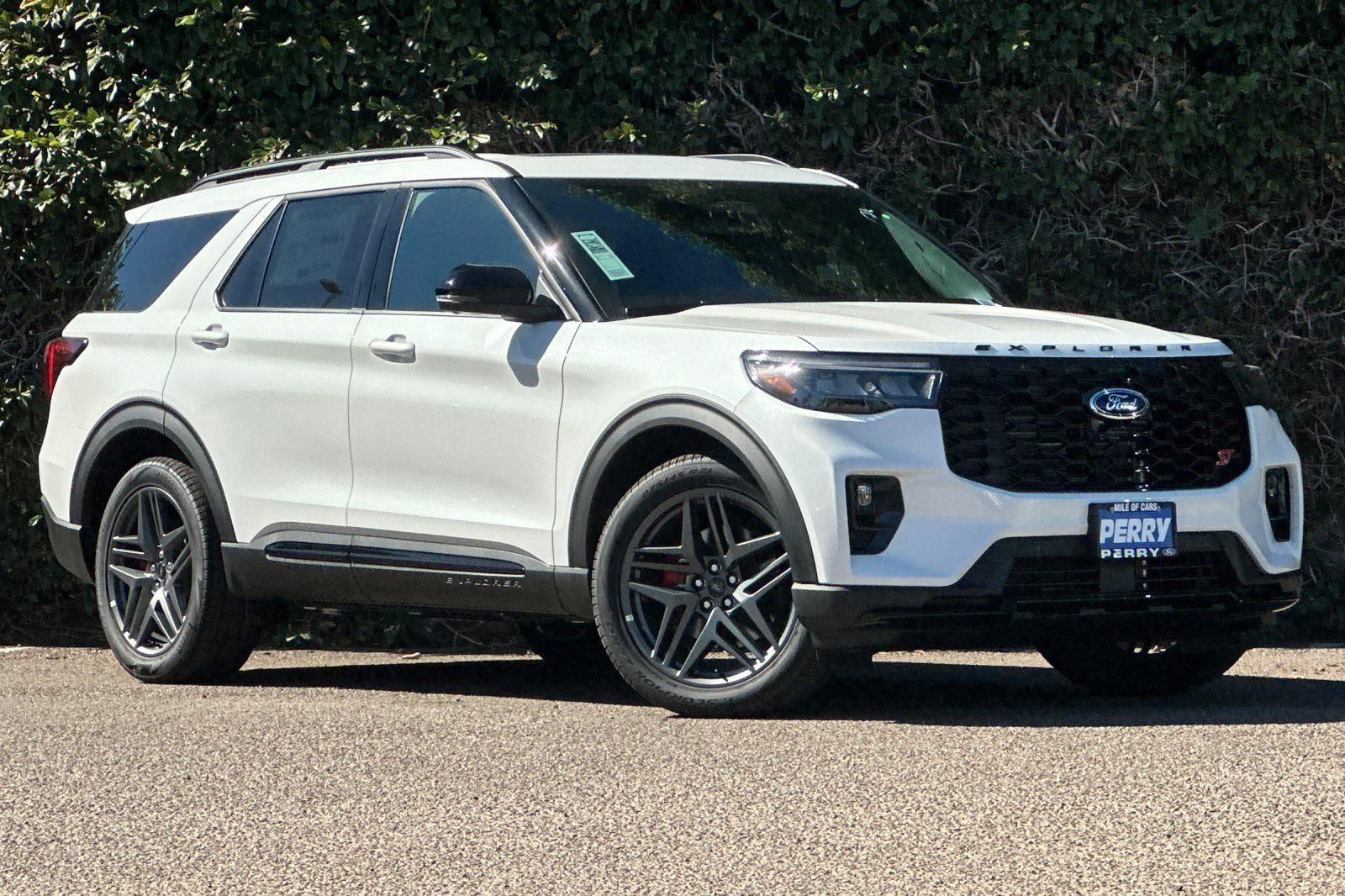 2026 Ford Explorer ST's photo