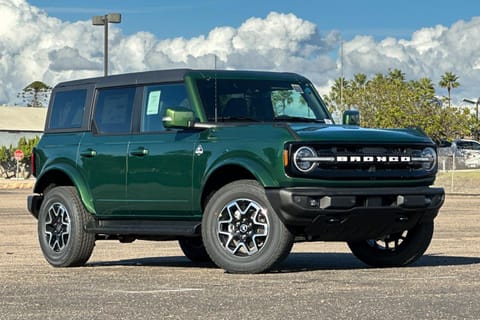 1 image of 2025 Ford Bronco Outer Banks