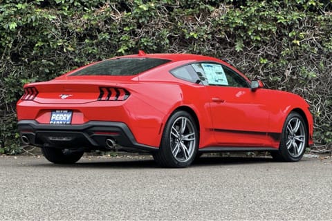 2025 Ford Mustang EcoBoost