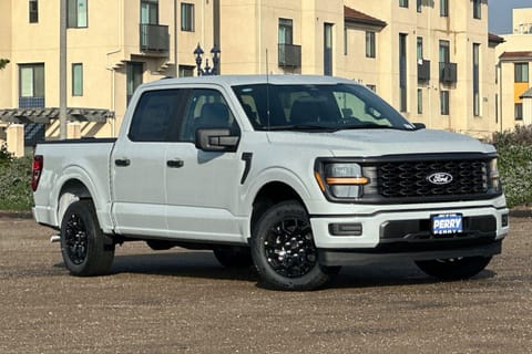 1 imagen de 2026 Ford F-150 STX