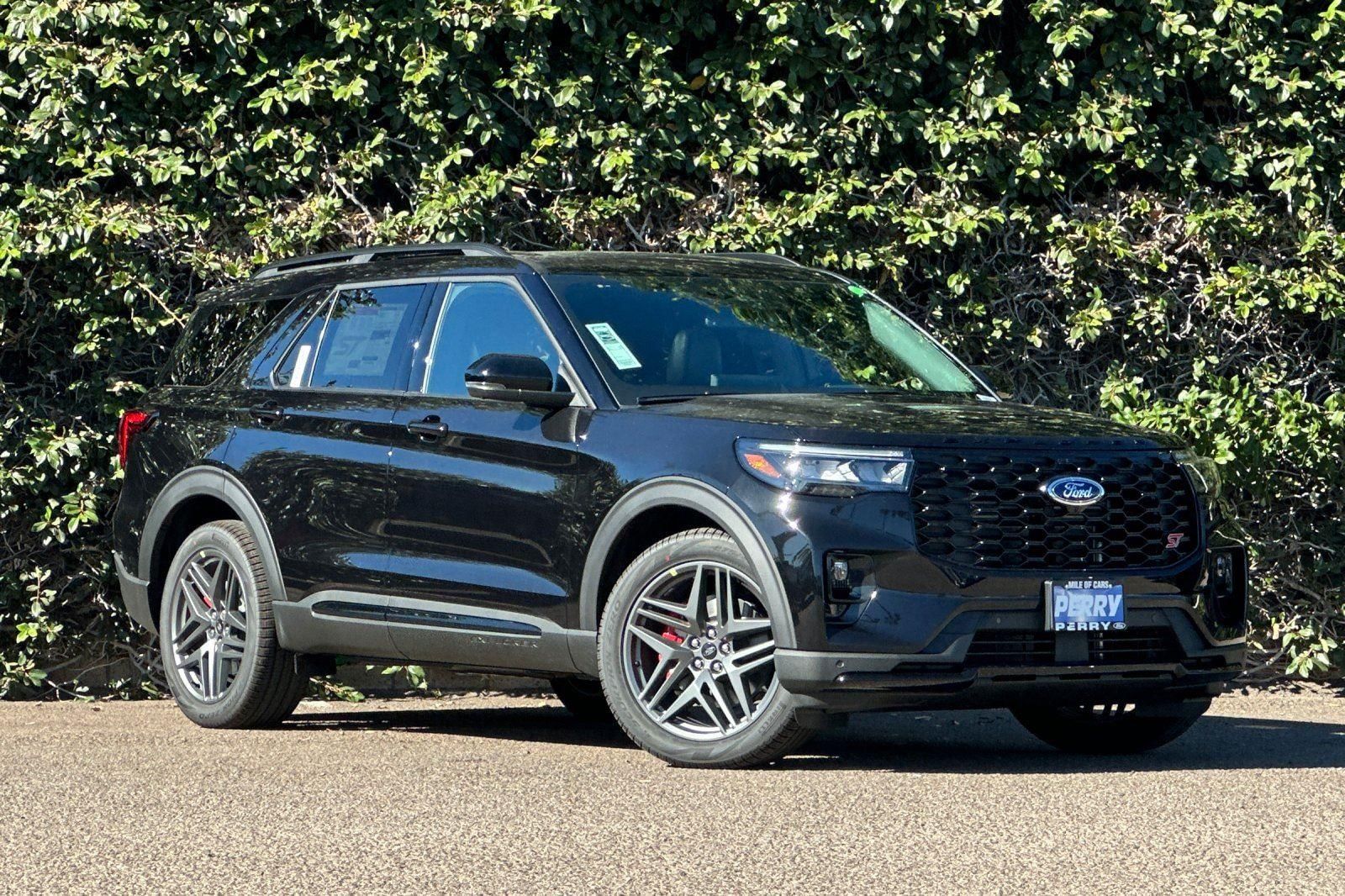 2026 Ford Explorer ST's photo