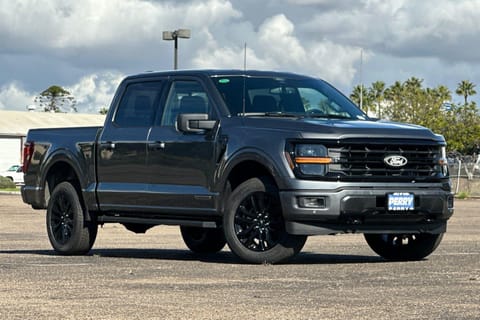 1 imagen de 2025 Ford F-150 XLT