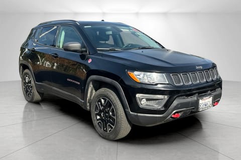 1 image of 2020 Jeep Compass Trailhawk