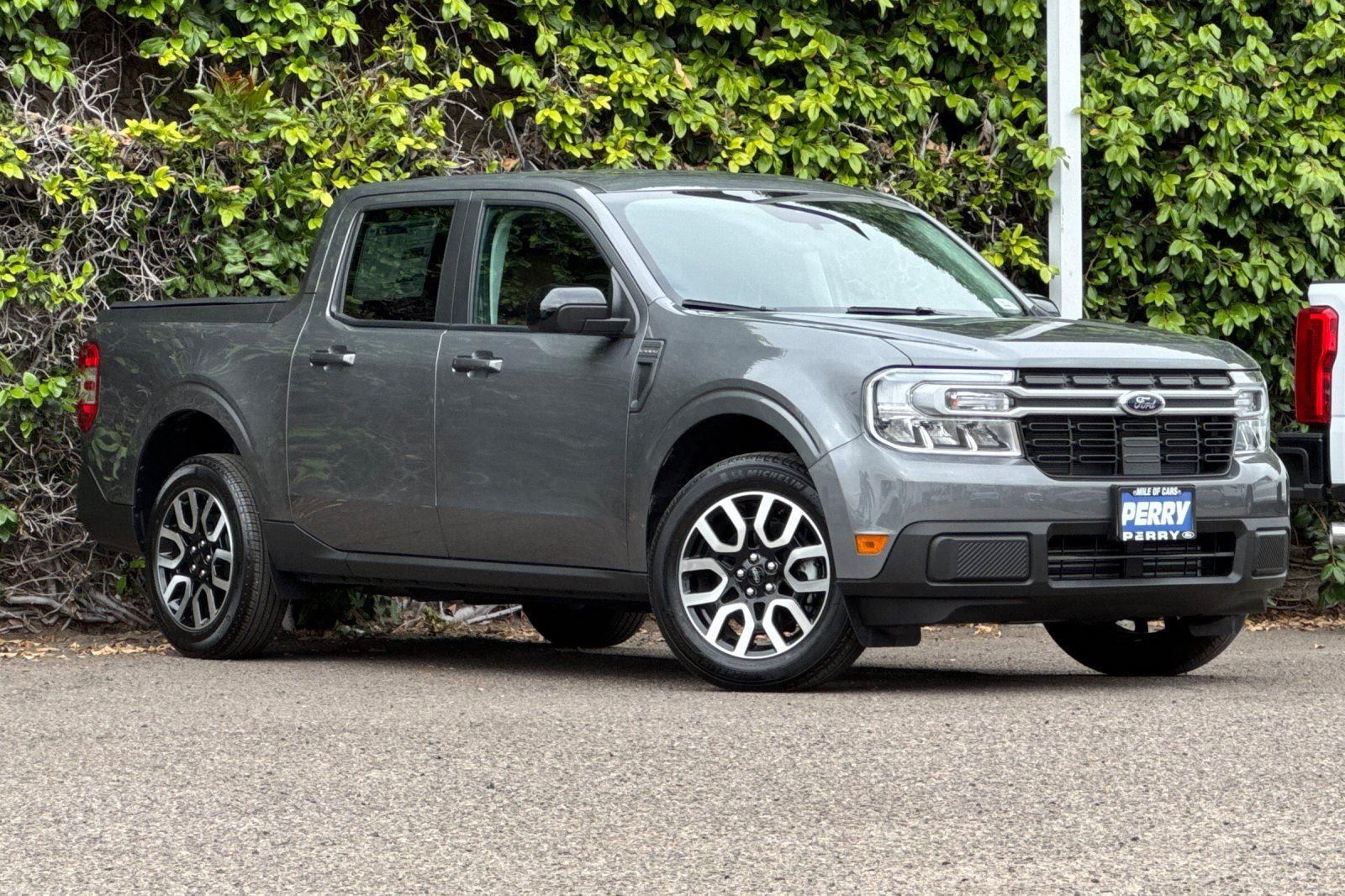 2024 Ford Maverick Lariat's photo