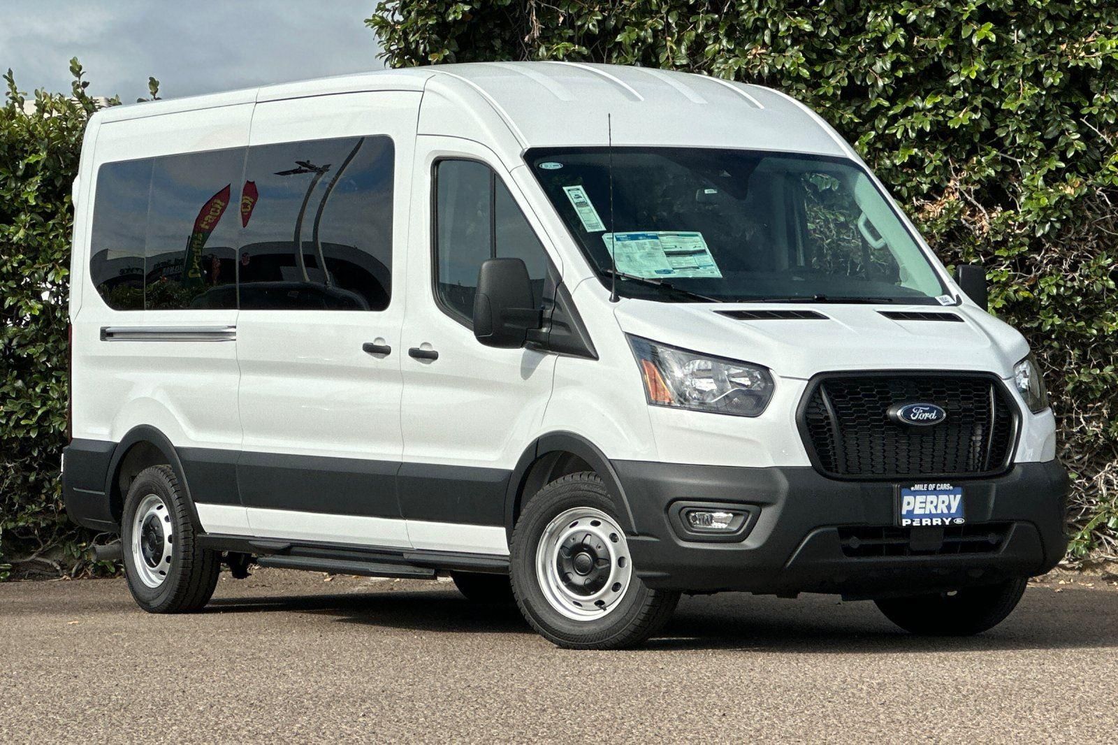 2025 Ford Transit Passenger Van XL's photo