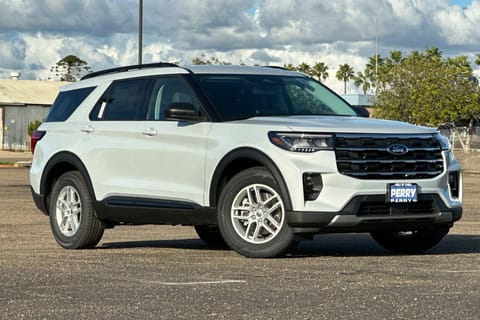 1 imagen de 2026 Ford Explorer Active